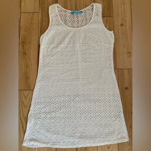 Solitaire women's eyelet swim coverup! Excellent condition!